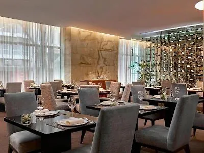 Sheraton & 5* Lizbona