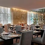 酒店 喜来登葡京酒店和水疗中心 5*