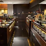 酒店 喜来登葡京酒店和水疗中心 5*
